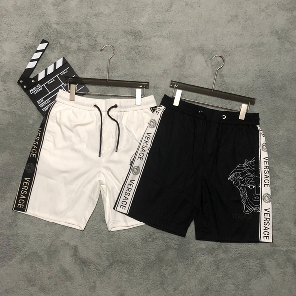 ブランドハーフパンツ正面デザイン